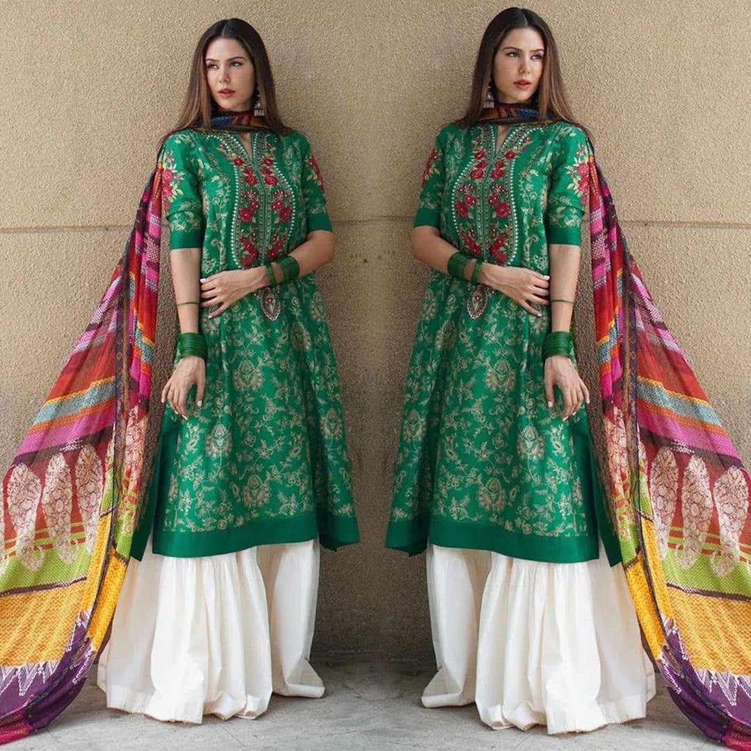 Zara Shahjahan 3PC Embroidered With Digital Printed Wool Shawl-216