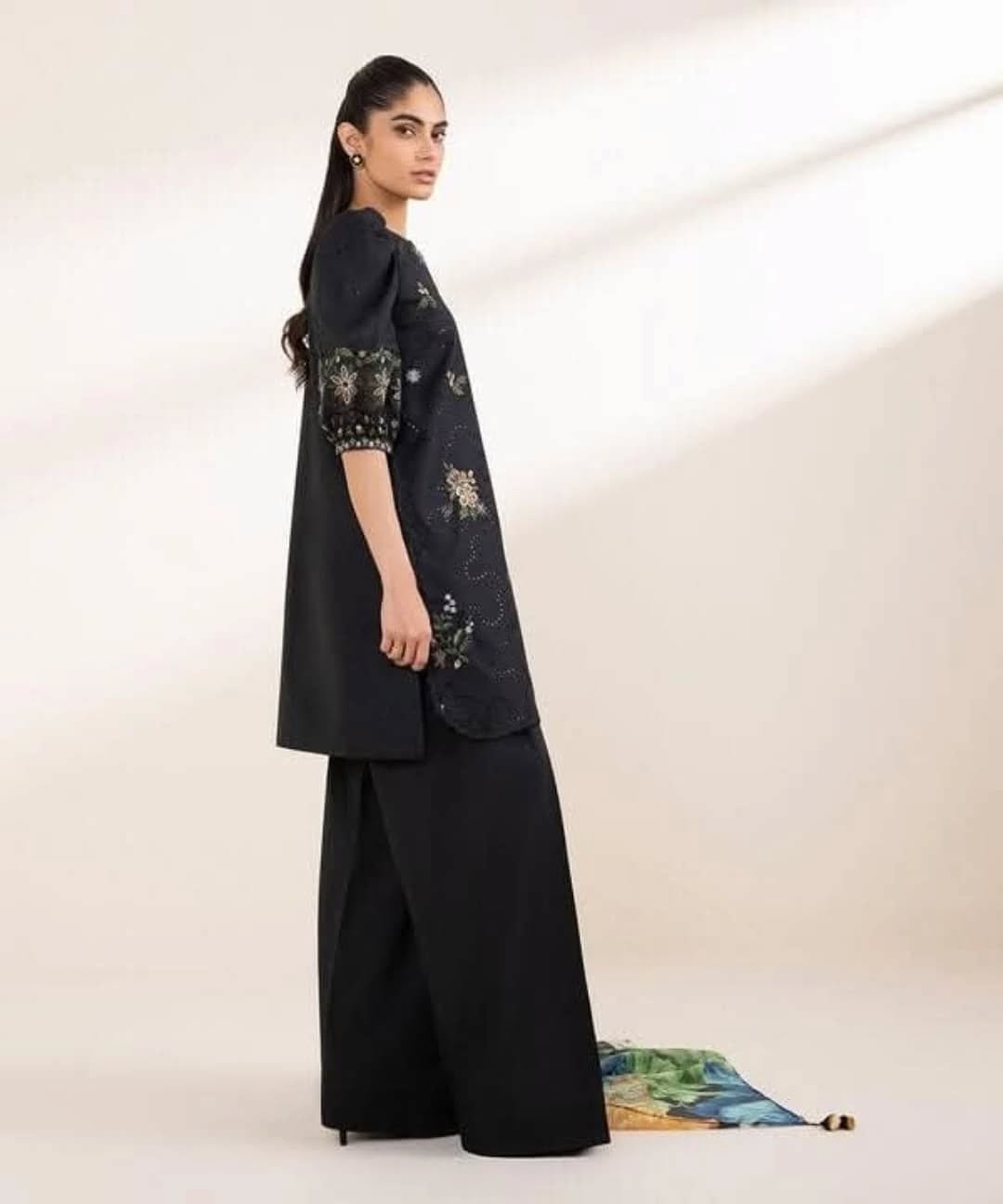 Lawn-3PC Embroidered Shirt with Digital Printed Jacquard Dupatta- 1283