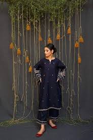 URGE Lawn-2PC Embroidered-1002